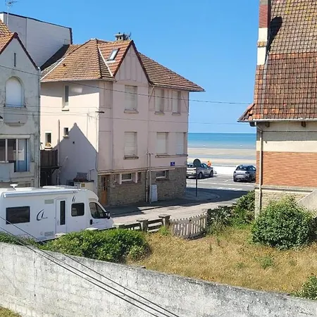 Проживание в семье Les Albrans